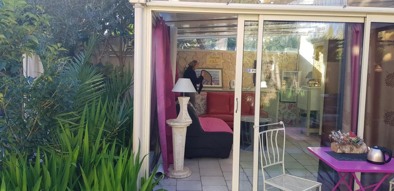 Le Soleil Bleu Bed & Breakfast