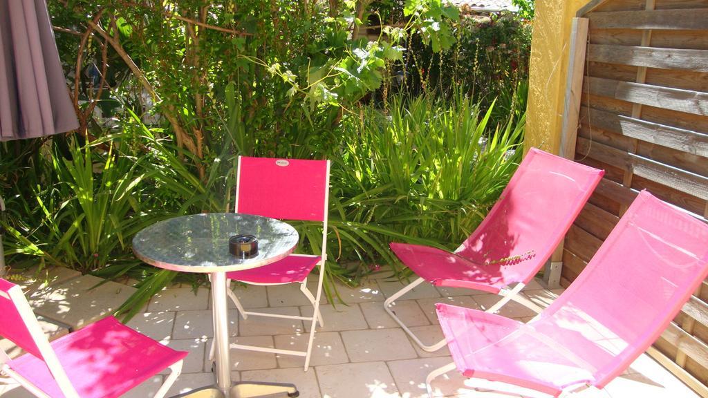 Le Soleil Bleu Bed & Breakfast Fréjus