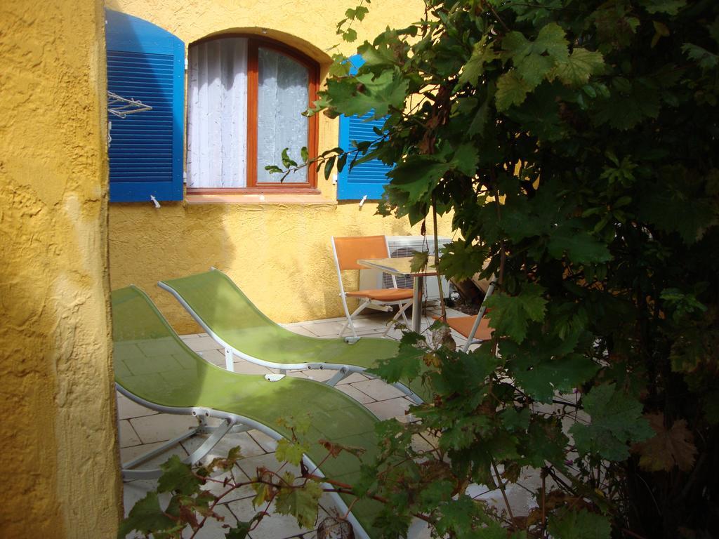 Bed & Breakfast Le Soleil Bleu Fréjus